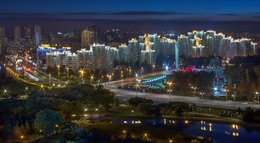 Фото Вечерний Минск с высоты / вид из окна отеля