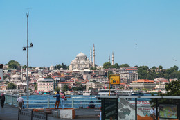 Живой, колоритный Стамбул. / Июнь 2014 год. 
© Майя Абесламидзе, Анатолий Щербак.
