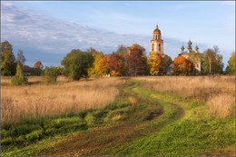 Золотая осень в Шапкино / Россия. Ивановская обл. Село Шапкино. 
Церковь Рождества Пресвятой Богородицы 

сентябрь 2016