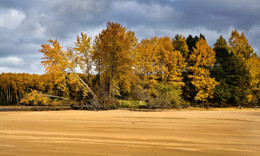 &nbsp; / Берег Камы, осень