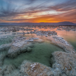 Соленое Мертвое море / Панорама 2 горизонтальных кадра.