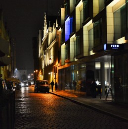 Ночь...улица... отель ... / Ночь ...