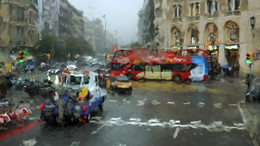 &nbsp; / дождь в Барселоне