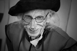 Озорной старичок / ***