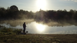 ловец... / утро туман река Березина