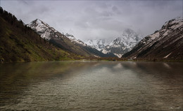 Озеро Туманлы-Кёль. / Гоначхирское ущелье. Северный Кавказ.