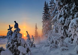 Три солнца... / Однажды, в студеную зимнюю пору
Я из лесу вышел; был сильный мороз.
(Иркутская область Казачинско-Ленский район)