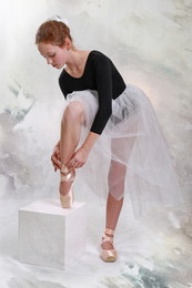 С мечтой о балете / В роли юной балерины Женечка.