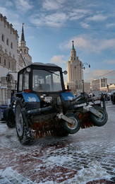 Городские труженики зимы... / Прогулки по Москве...