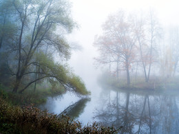 Пролив в пруду в Середниково осенью 2012 / Пролив в пруду в Середниково осенью 2012