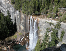 Водопад / Парк Йосемити.