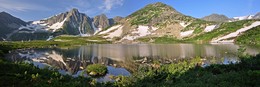 Горное озеро** / Горный хребет Кузнецкий Алатау,Хакасия