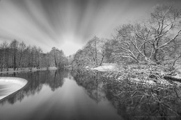 Свислочь / лесопарк Дрозды

D810 + NIKKOR 16-35mm f/4G ED VR (штатив, сэндвич из нд1000+ градиент нд16)

iso64, диафрагма 16, фокусное 16mm, выдержка 161 сек