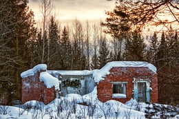 Дом у дороги / Деревня Лесное, развалины. 05 января 2017 года. Грипп, +38 по цельсию