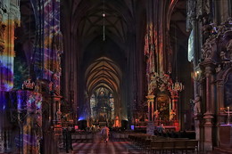 Вена - Кафедральный собор Святого Стефана / ---