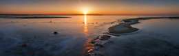 Когда Солнце уходит / Закат над замерзшим Бакальским озером.