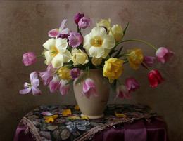 Симфония тюльпанов / натюрморт, цветы, тюльпаны