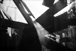 &nbsp; / Смена-35

пленка
http://photosale.ru/fotomaterialy/fotoplenka/rollei_superpan_200_135_36/

проявитель Д-76
время проявки 14 минут.