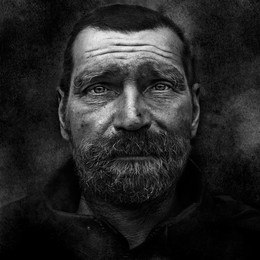 страдалец / ***