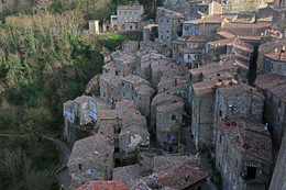 Взгляд в Средневековье / Сорано, Тоскана, Италия.