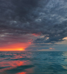 Огонь и Вода / Луч заката над Каркинитским заливом, Крым