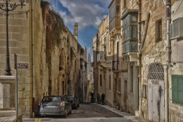 Провинциальный городок / Мальтийское периферийное