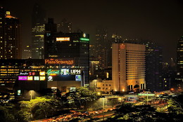 Ночная Джакарта / Столица Индонезии.