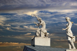 Симфония неба / Ассоциация с облаками и скульптурами