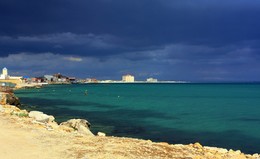 Берег и море / Город Евпатория, весна 2017 года от Р. Х.
