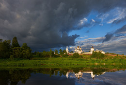 Утро с облаками / Можайский Лужецкий Ферапонтов мужской монастырь
Июнь 2017