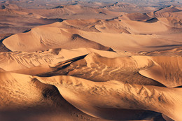 Волны Намиба / Пустыня Намиб с высоты ок. 1000 м.