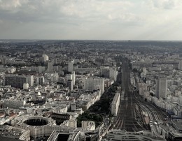 Районы, кварталы, жилые массивы / Города-районы, массивы и дворы
Родные близкие и у каждого свои.
В движеньи постоянном проходит жизнь,
Только на обочине, смотри, не окажись.
/Сергей Акулла/