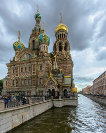 Храм Спаса на Крови / Расположен в историческом центре Санкт-Петербурга на берегу канала Грибоедова