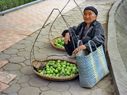 Будни / Ханой, набережная.