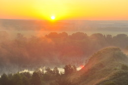 Утро в Сторожевом / Восход солнца, разгоняющий туман над рекой