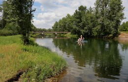 Остров отдыха / Можно и прогуляться на катамаране по воде