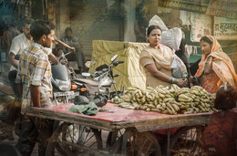 Продавец бананов / Снимал в Индии из окна проезжающего автомобиля