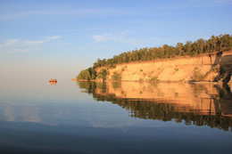 На краю / Днепр. Кременчуцкое водохранилище.