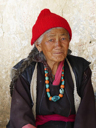 Местная / Случайный портрет в тибетском монастыре