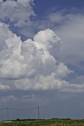 человеческие головы в облаках рисует ПРИРОДА ВЕТРОМ. / ищу в облаках человеческие головы