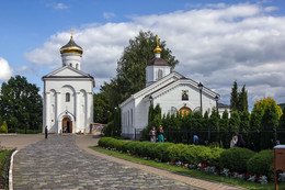 Монастырский двор / Спасо-Ефросиньевский женский монастырь в Полоцке.
