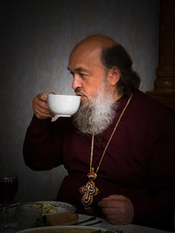 Трапеза / Отец Игнатий, настоятель Бобренева мужского монастыря