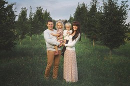 Семейная фотография / Семейная фотосессии в Строчицах