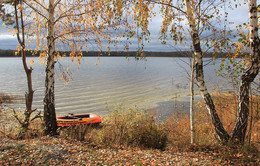 Озеро Шино / Другое название - Червищанское. На его берегу было село Шино, которое Советы выселили в 50-ых, как неперспективное.
