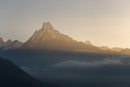 Доброе утро / Мачапучаре (6998 м)- одна из немногих вершин, на которую не ступала нога человека.