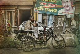 Велорикша / Снимал в Индии из окна проезжающего автомобиля