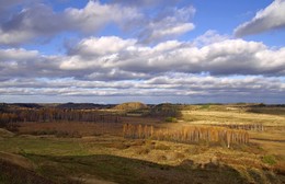 Осенние контрасты... / осень, холмы,поля, рощи