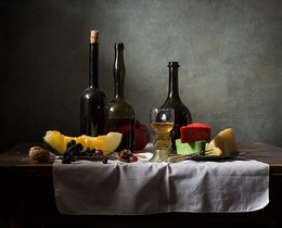 Гурмэ / Натюрморт с сыром и вином