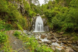 Водопад Корбу. Алтай / В Алтае богато водопадов. Вот один из них, на берегу ТЕЛЕЦКОГО ОЗЕРА