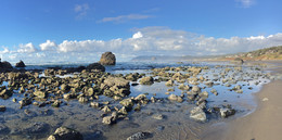 Море камней / Скалистый и каменистый берег Тихого океана, Кэннон Бич, Орегон.